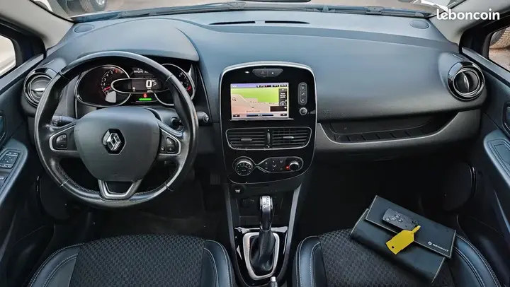 Renault Clio 2018 photo 2