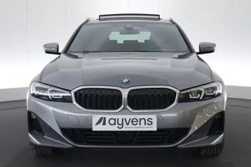 BMW 3 Series Touring 2022 photo 2
