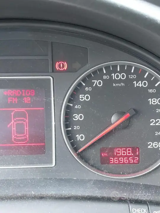 Audi A4 2002 photo 4