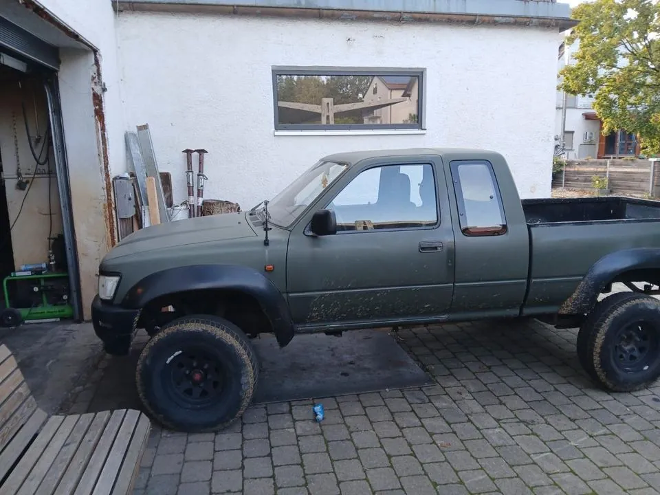 Toyota Hilux