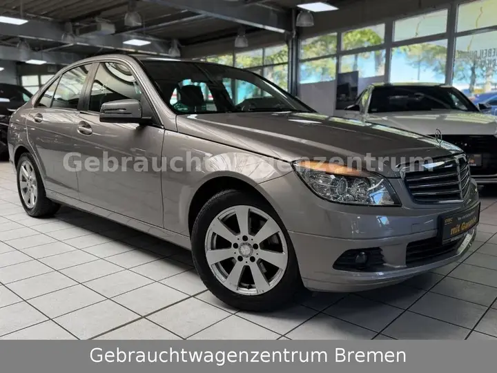 Mercedes-Benz C200
