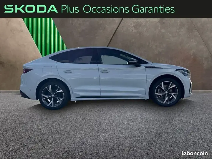 Skoda Enyaq 2024 photo 5