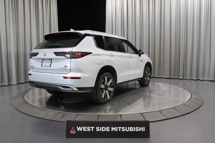 Mitsubishi Outlander 2026 photo 5