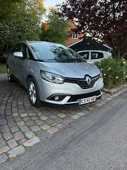 Renault Grand Scenic Iv 2017 photo 2