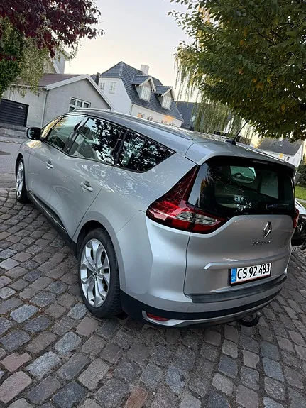Renault Grand Scenic Iv 2017 photo 3