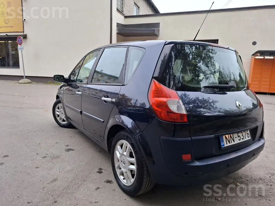 Renault Grand Scenic 2006 photo 2