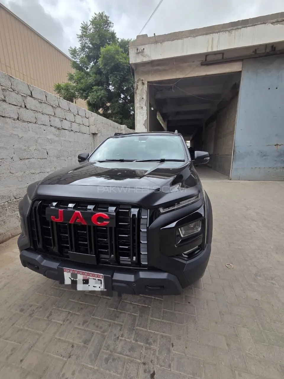 JAC T9