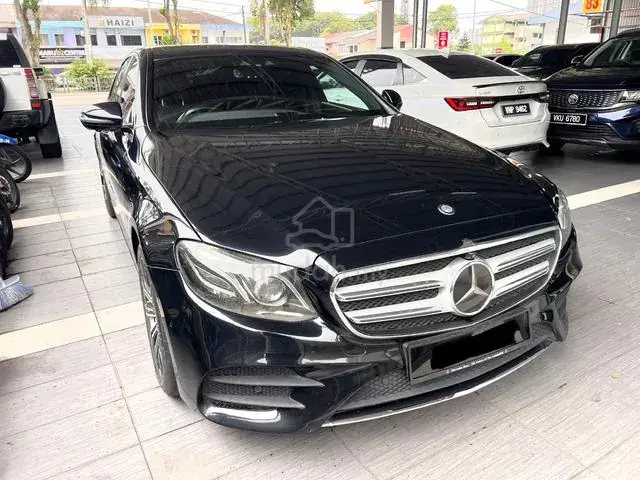 Mercedes-Benz E200