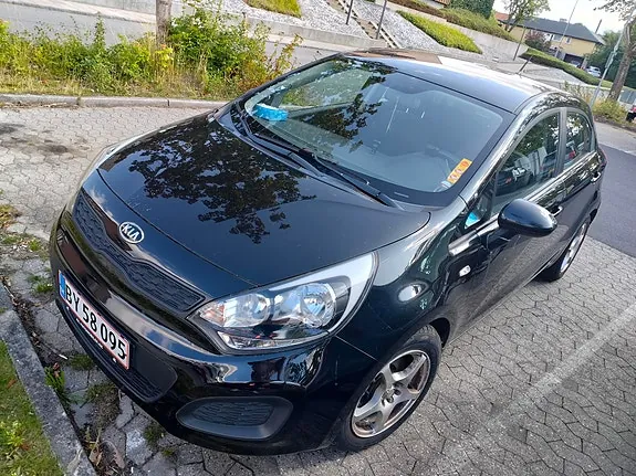 Kia Rio 2014 photo 2
