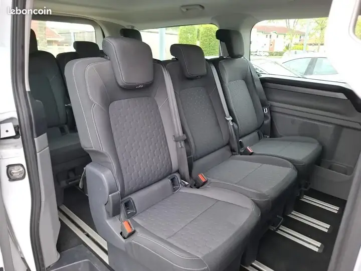 Ford Tourneo Custom 2024 photo 3