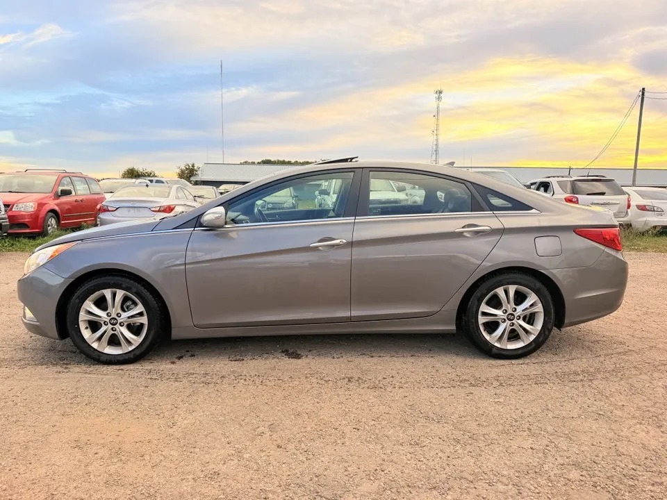 Hyundai Sonata 2011 photo 3