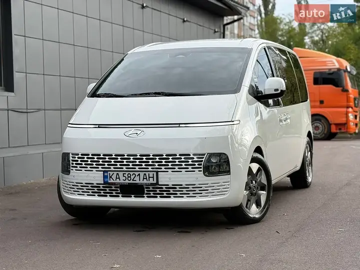 Hyundai Staria 2021 photo 4