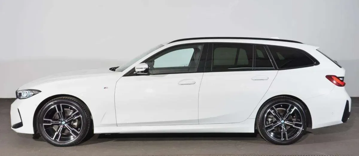 BMW 3 Series 2024 photo 3