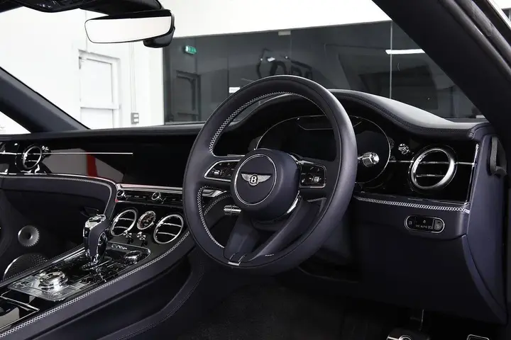 Bentley Continental 2021 photo 3