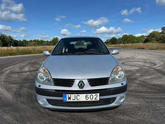 Renault Clio 2005 photo 5