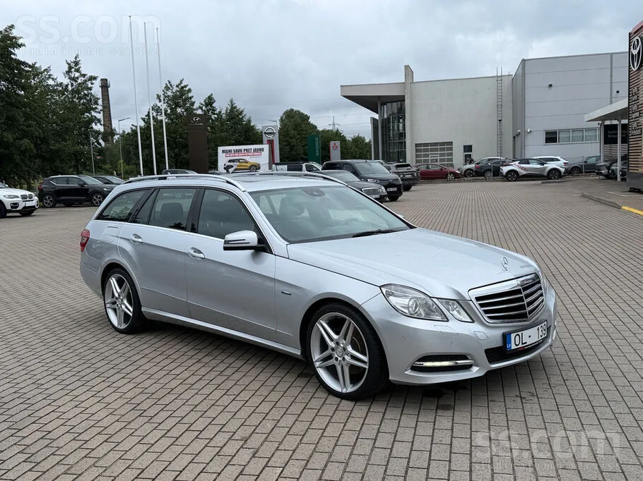 Mercedes-Benz E250 2011 photo 4