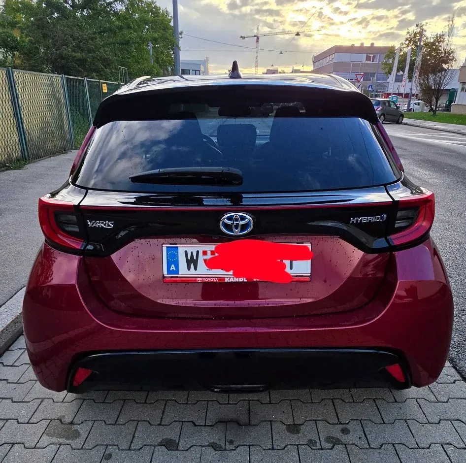 Toyota Yaris 2021 photo 2