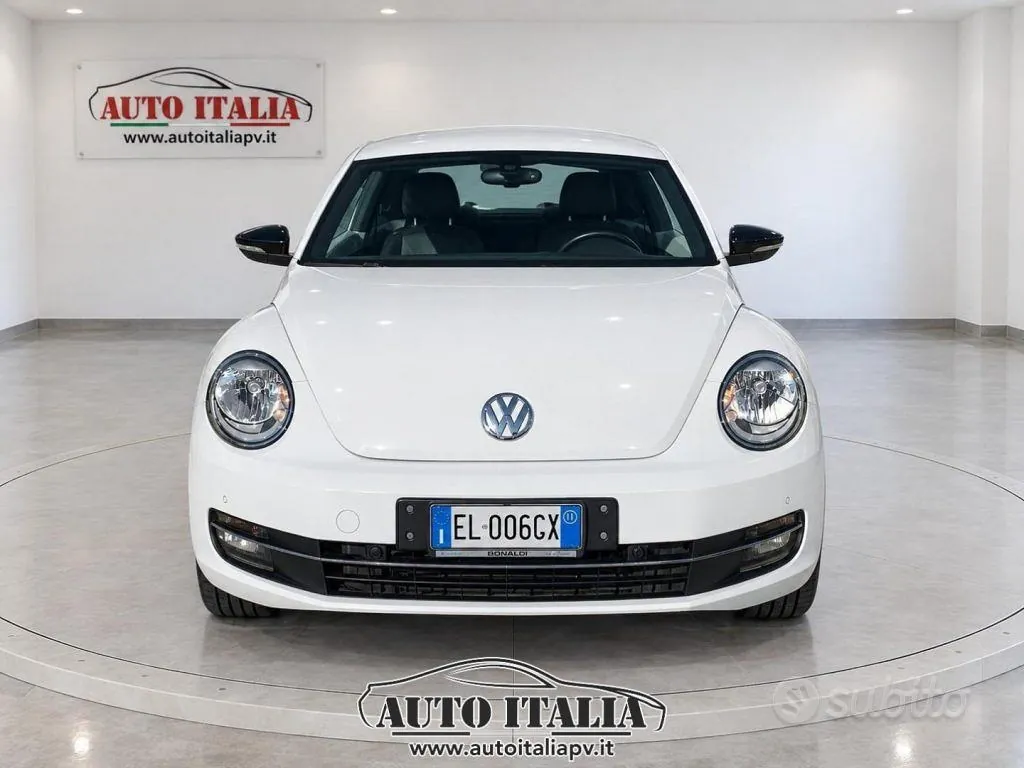 Volkswagen Maggiolino 2011 photo 2