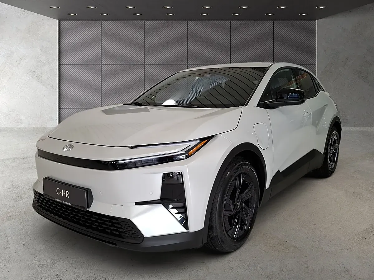 Toyota C-Hr photo 2