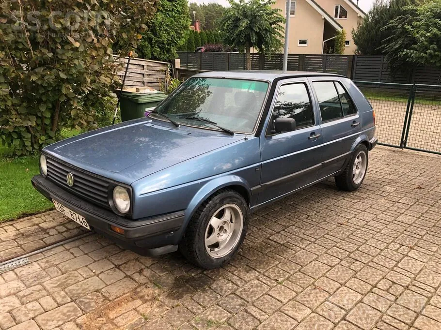 Volkswagen Golf 2