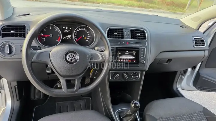 Volkswagen Polo 2016 photo 3