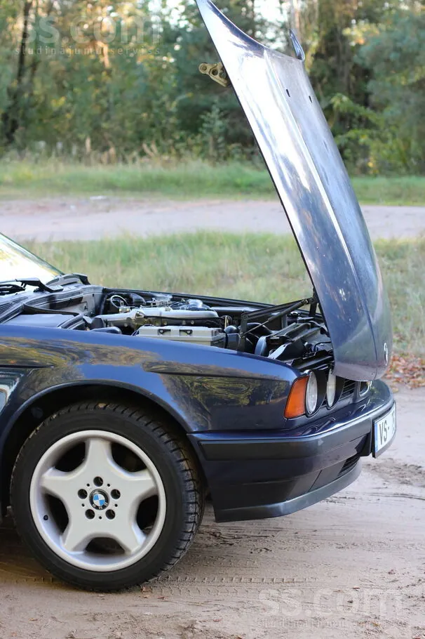 BMW E34 1989 photo 4