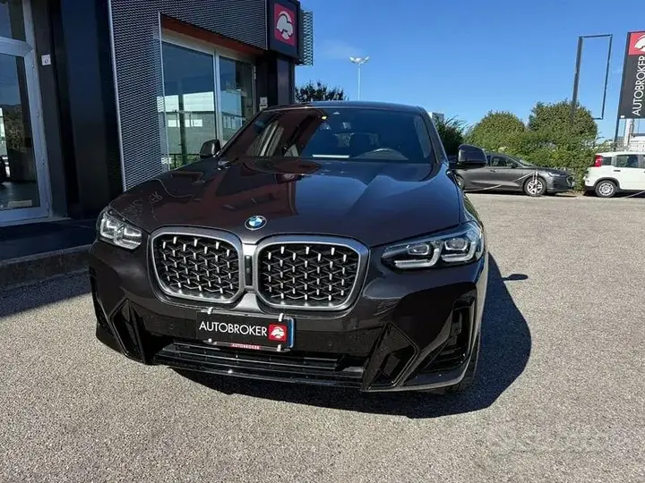 BMW X4 2022 photo 2