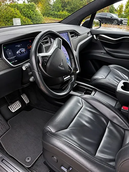 Tesla Model X 2017 photo 4