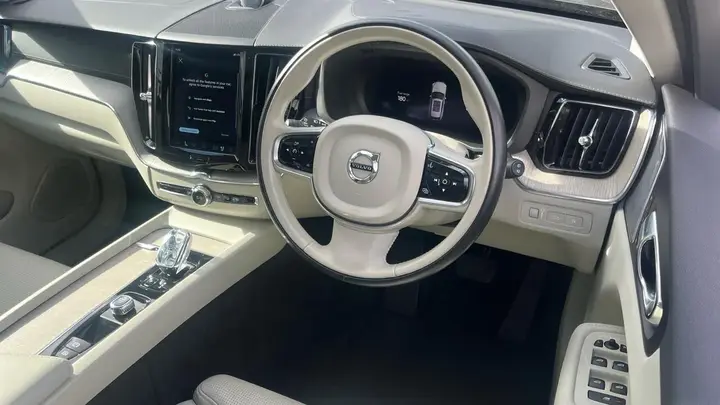 Volvo Xc60 2021 photo 4