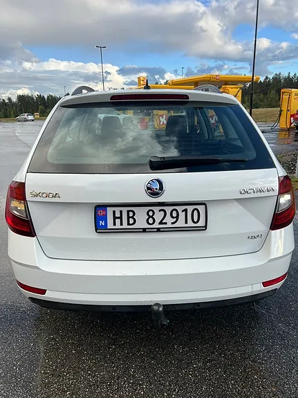 Skoda Octavia 2018 photo 2