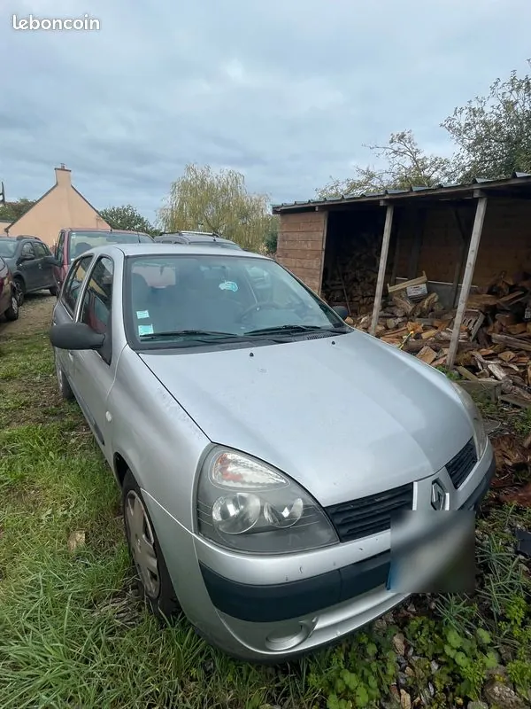 Renault Clio 2005 photo 3