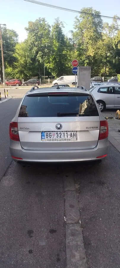 Skoda Superb 2013 photo 5
