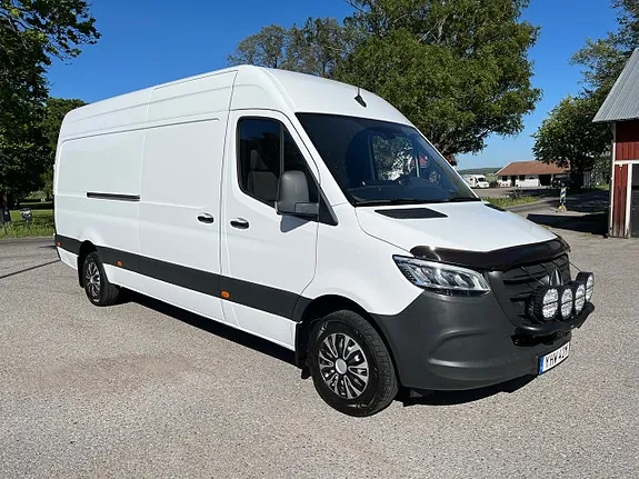 Mercedes-Benz Sprinter 2024 photo 2