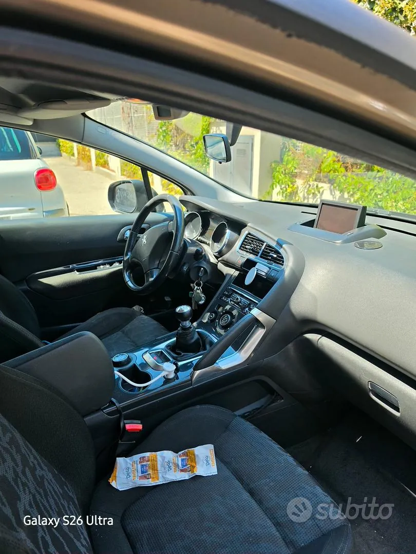 Peugeot 3008 2010 photo 5