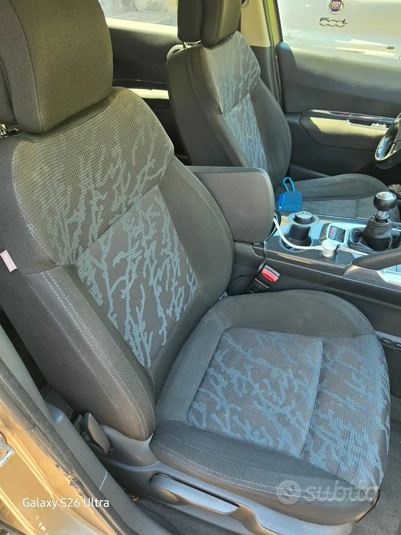 Peugeot 3008 2010 photo 4