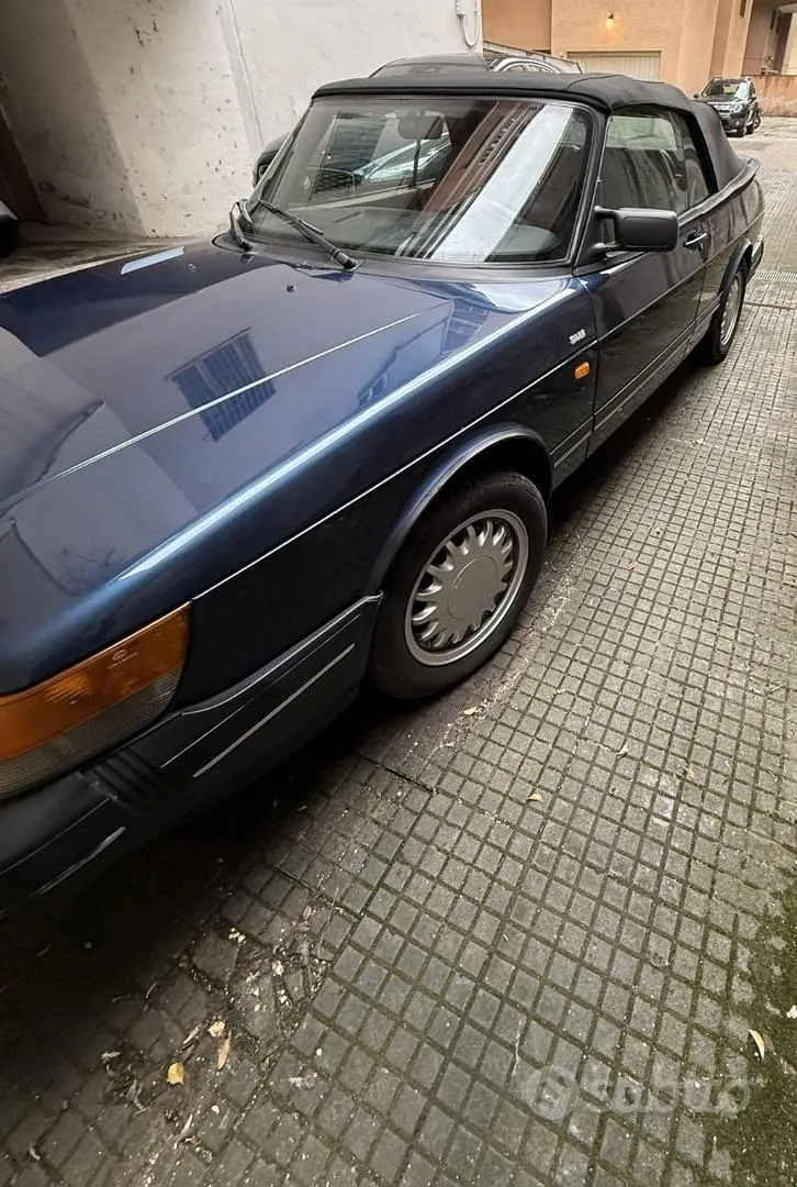 Saab 900