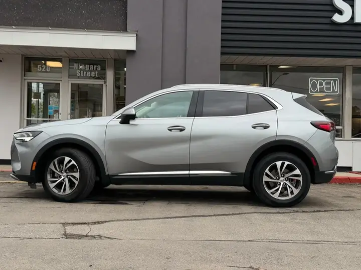 Buick Envision 2023 photo 2
