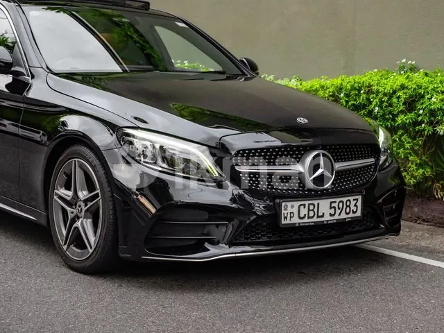 Mercedes-Benz C200 2019 photo 5
