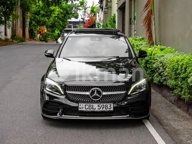 Mercedes-Benz C200 2019 photo 2