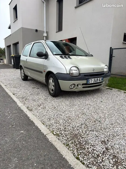 Renault Twingo 1999 photo 2