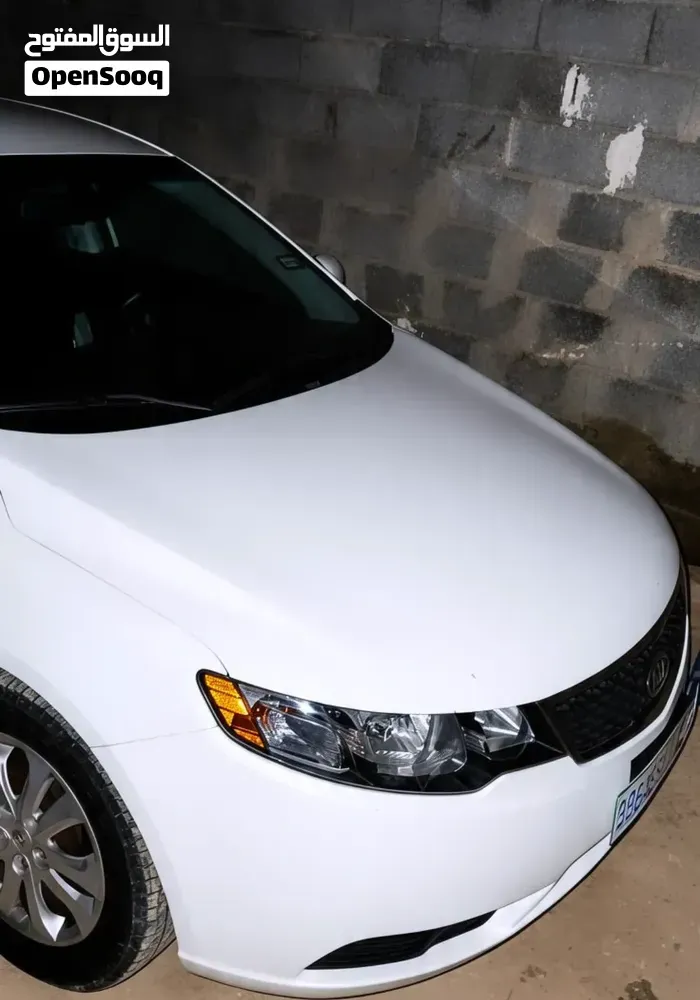 Kia Forte 2010 photo 2