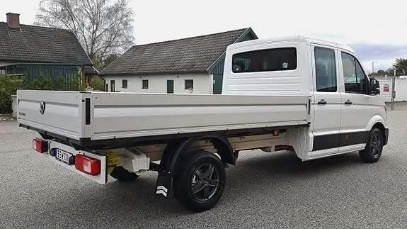 Volkswagen Crafter 35 2023 photo 2
