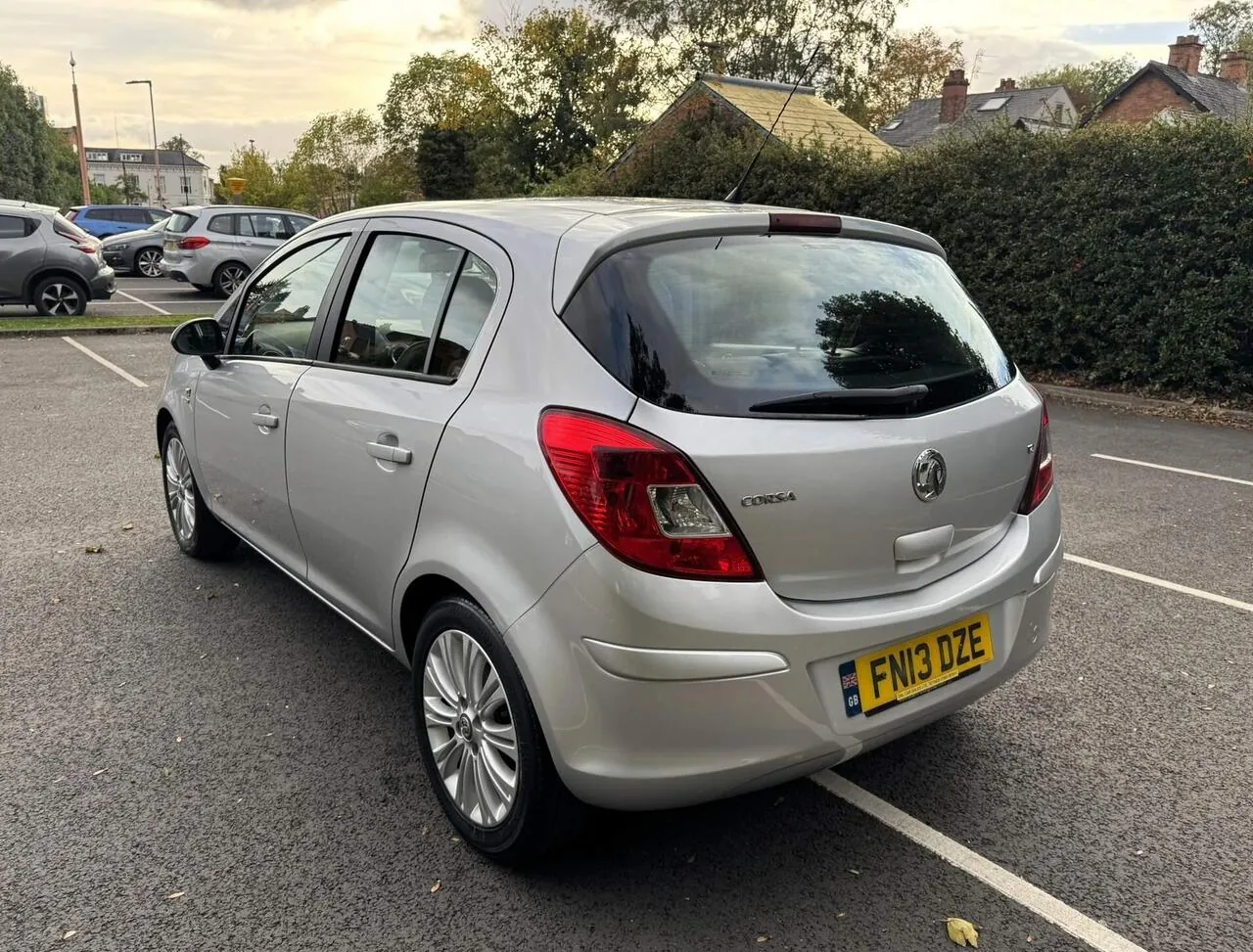 Vauxhall Corsa 2013 photo 4