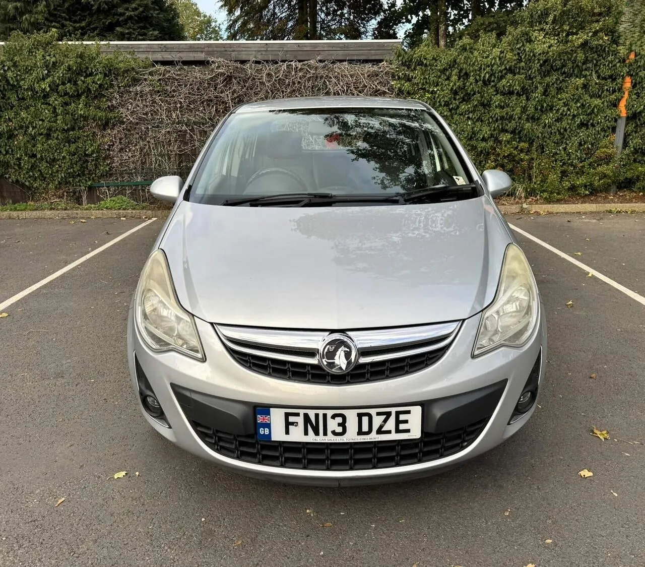 Vauxhall Corsa 2013 photo 2