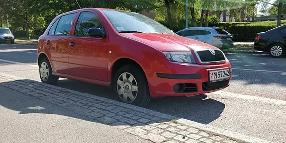Skoda Fabia 2006 photo 2