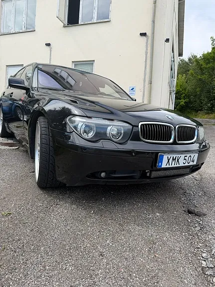 BMW 745I