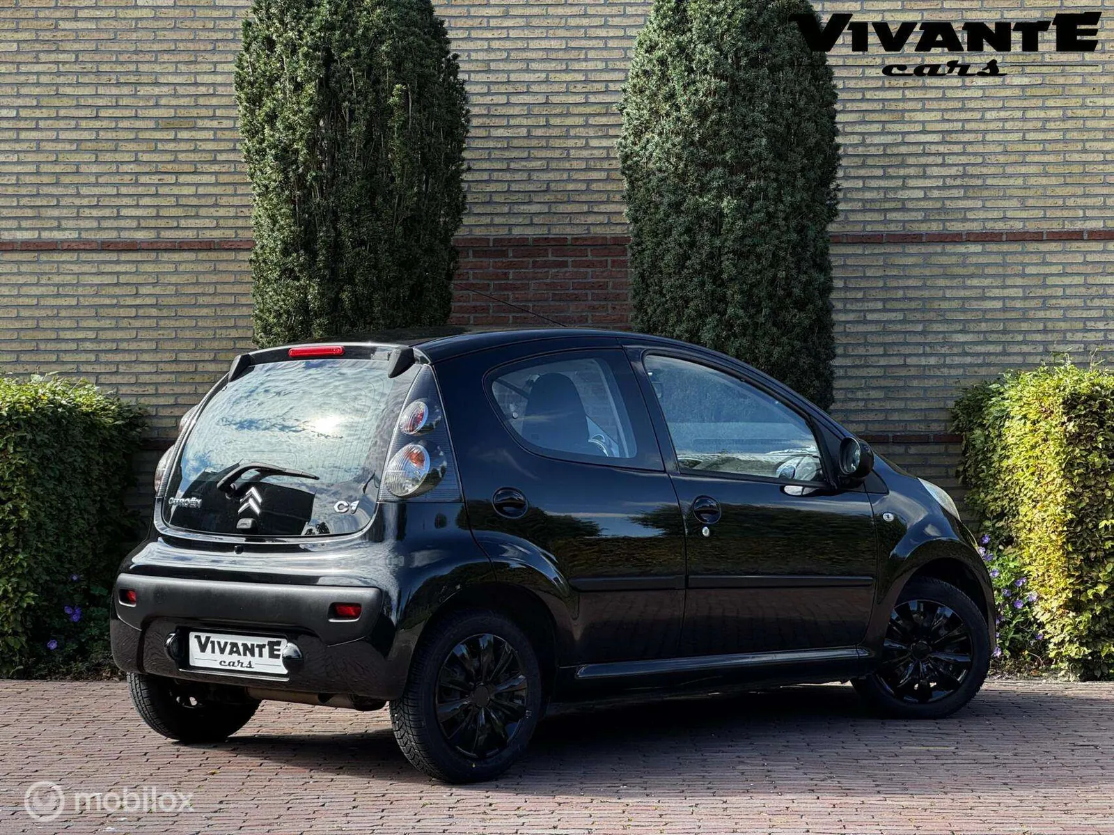 Citroen C1 2011 photo 2