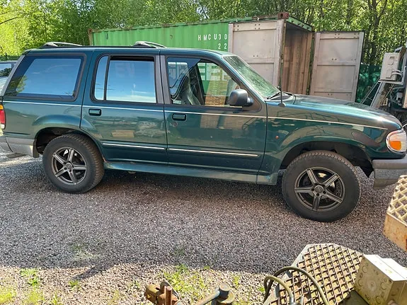 Ford Explorer 1996 photo 2