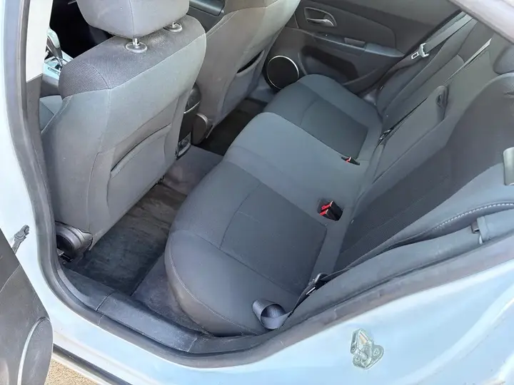 Chevrolet Cruze 2011 photo 4