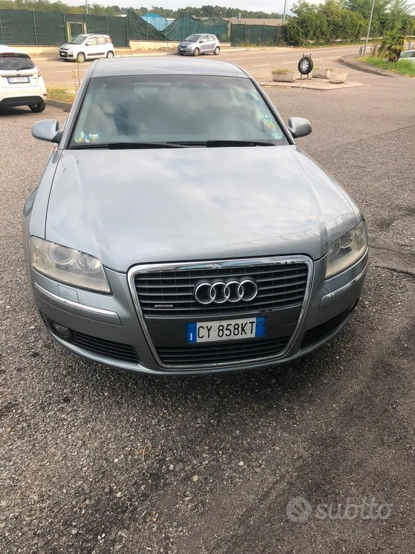 Audi A8 2005 photo 2